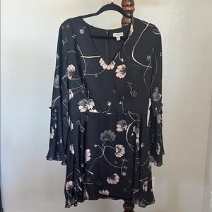 Chelsea 28 Black Floral Long Sleeve Dress